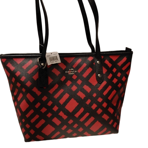 Sold - Picture 2 of 7